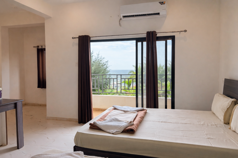 family room 5 dapoli konkantrip