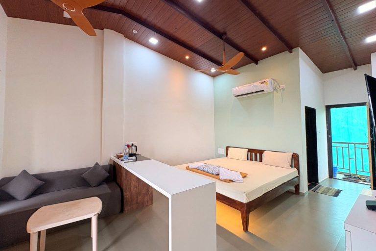 luxury room1 dapoli konkantrip