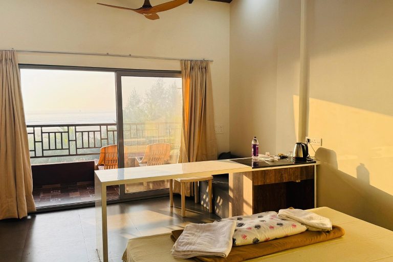 luxury room5 dapoli konkantrip